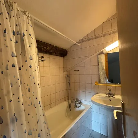 Hostel L'ardesia *